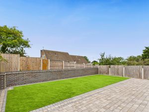 Photo 25- click for photo gallery